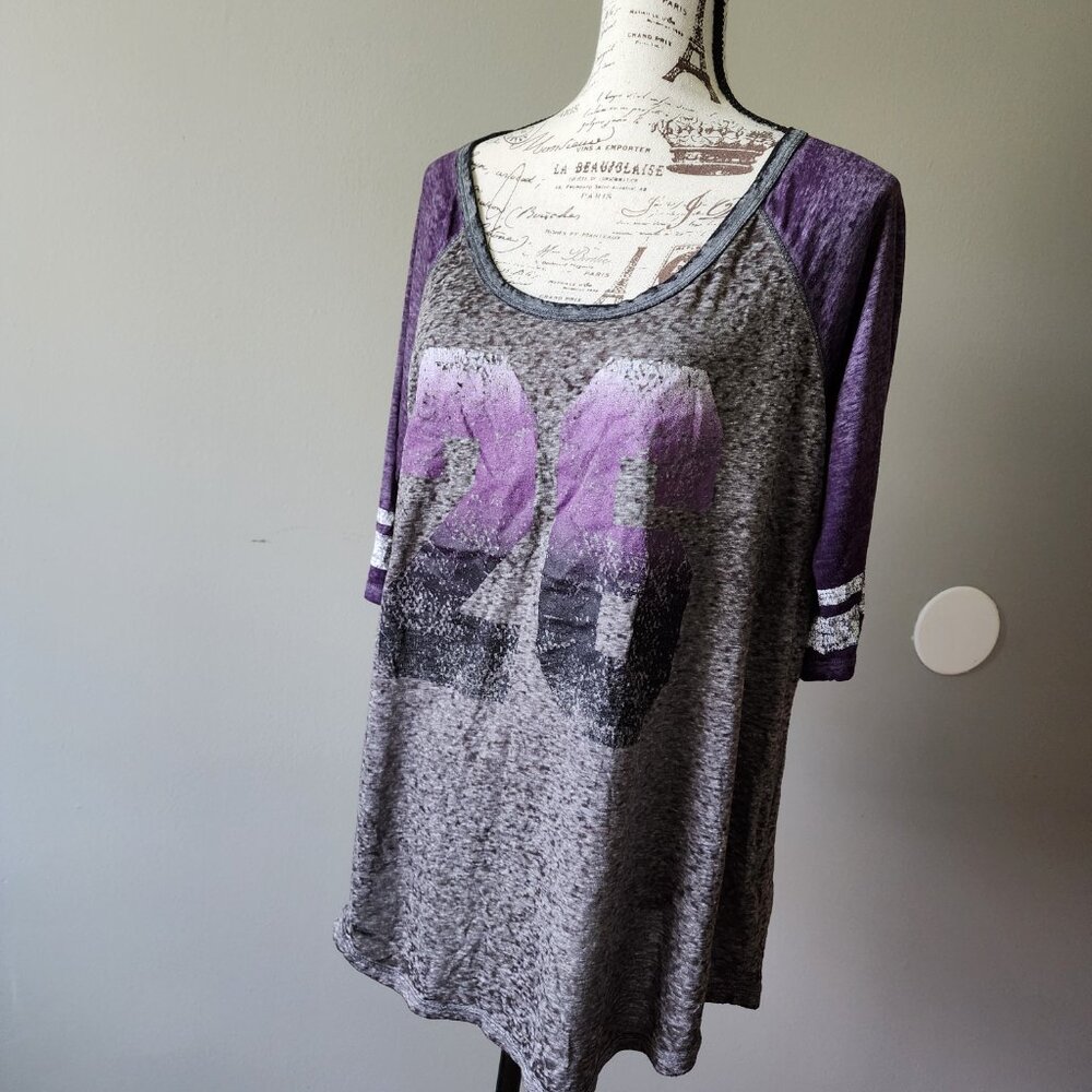 EUC, Women's, Maurices, Burnout T-Shirt